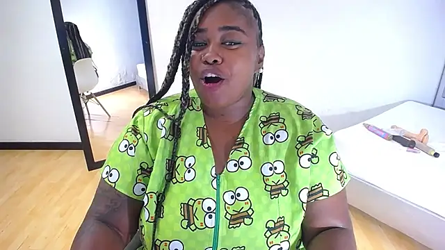 exotic karmella online show from October 3, 2025, 8:39 pm