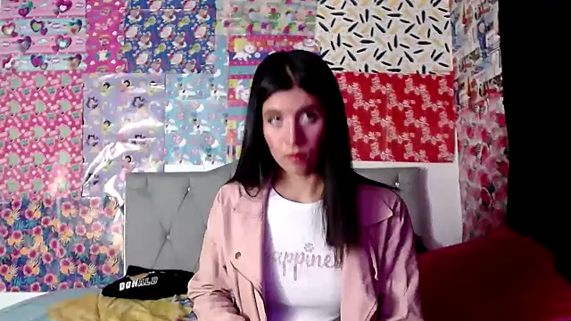 Snapshot of Yeimy_sweetf chatting on January 1, 2025, 12:53 am Yeimy sweetf online show from January 1, 2025, 12:53 am