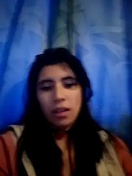 Snapshot of Yeimy_sweetf chatting on January 12, 2025, 11:04 pm Yeimy sweetf online show from January 12, 2025, 11:04 pm