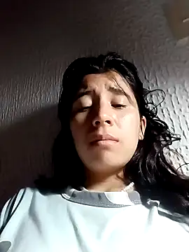 Snapshot of Yeimy_sweetf chatting on January 19, 2025, 3:18 am Yeimy sweetf online show from January 19, 2025, 3:18 am