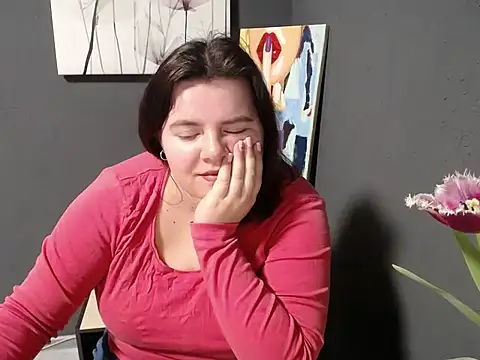 so shy online show from March 11, 2025, 10:40 am