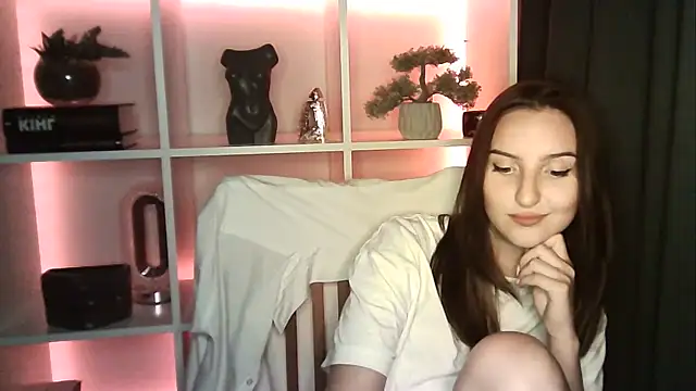 Snapshot of X_Alisa chatting on July 15, 2026, 6:13 pm X Alisa online show from July 15, 2026, 6:13 pm