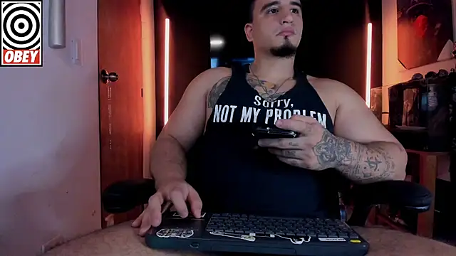 kingbear777 online show from December 21, 2025, 1:35 am