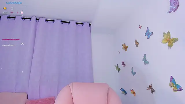 Snapshot of _Arianna08_ chatting on December 15, 2024, 6:40 am Arianna08 online show from December 15, 2024, 6:40 am