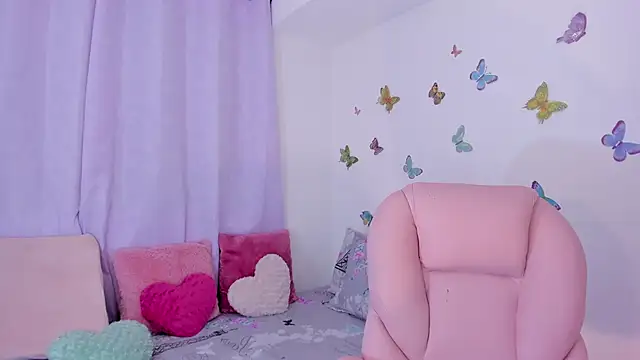 Snapshot of _Arianna08_ chatting on February 3, 2025, 5:07 am Arianna08 online show from February 3, 2025, 5:07 am