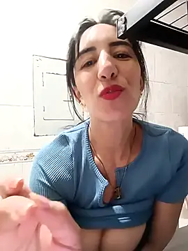 christine-x online show from April 22, 2026, 10:22 pm