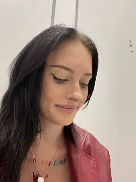 Snapshot of Melissa_crazy chatting on December 3, 2024, 9:23 pm Melissa crazy online show from December 3, 2024, 9:23 pm