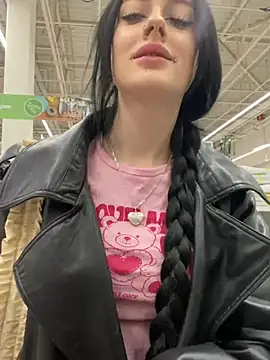 Snapshot of Melissa_crazy chatting on December 19, 2024, 3:19 pm Melissa crazy online show from December 19, 2024, 3:19 pm