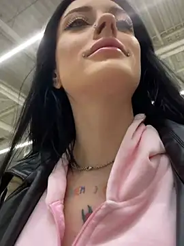 Snapshot of Melissa_crazy chatting on December 22, 2024, 3:11 pm Melissa crazy online show from December 22, 2024, 3:11 pm