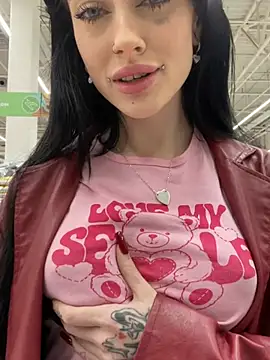 Snapshot of Melissa_crazy chatting on January 9, 2025, 3:23 pm Melissa crazy online show from January 9, 2025, 3:23 pm