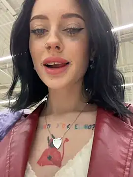 Snapshot of Melissa_crazy chatting on January 22, 2025, 3:29 pm Melissa crazy online show from January 22, 2025, 3:29 pm