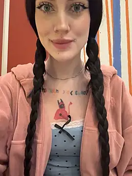 Snapshot of Melissa_crazy chatting on November 14, 2025, 3:22 pm Melissa crazy online show from November 14, 2025, 3:22 pm