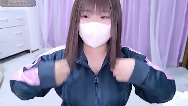 Snapshot of _mirai0917 chatting on December 17, 2024, 11:05 pm mirai0917 online show from December 17, 2024, 11:05 pm