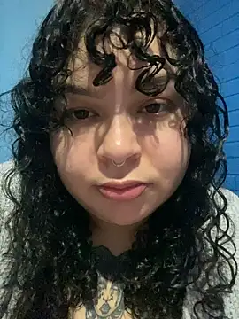 Kimberliprivv online show from May 30, 2026, 4:37 pm
