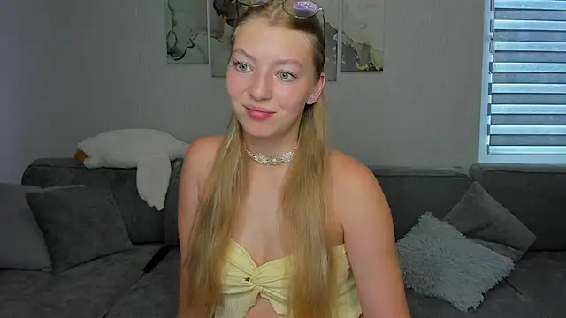 Snapshot of Drive-Crazy- chatting on July 31, 2026, 5:51 am Drive-Crazy- online show from July 31, 2026, 5:51 am