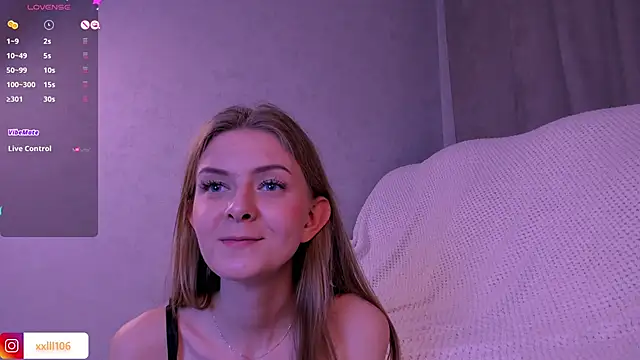 Snapshot of Naomi_Girly chatting on January 15, 2025, 5:15 pm Naomi Girly online show from January 15, 2025, 5:15 pm