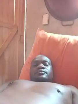 tonniii33 online show from February 3, 2026, 1:16 pm