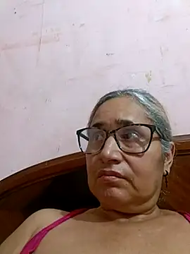 Snapshot of _candi chatting on November 9, 2025, 12:20 am candi online show from November 9, 2025, 12:20 am