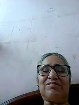 Snapshot of _candi chatting on November 20, 2025, 1:00 pm candi online show from November 20, 2025, 1:00 pm