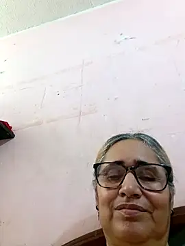 Snapshot of _candi chatting on November 27, 2025, 4:53 pm candi online show from November 27, 2025, 4:53 pm