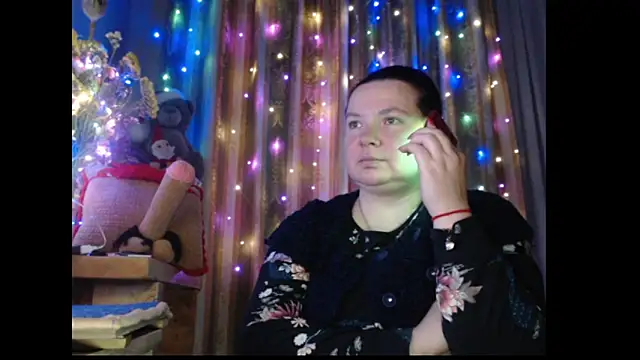 amorelara online show from December 16, 2025, 3:17 pm