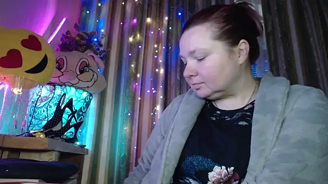 Snapshot of amorelara chatting on May 18, 2026, 9:59 am amorelara online show from May 18, 2026, 9:59 am