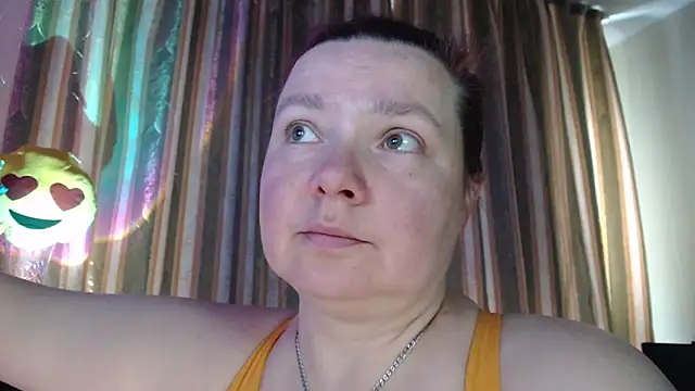 Snapshot of amorelara chatting on May 21, 2026, 6:42 am amorelara online show from May 21, 2026, 6:42 am