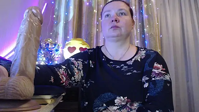 Snapshot of amorelara chatting on May 30, 2026, 8:11 am amorelara online show from May 30, 2026, 8:11 am