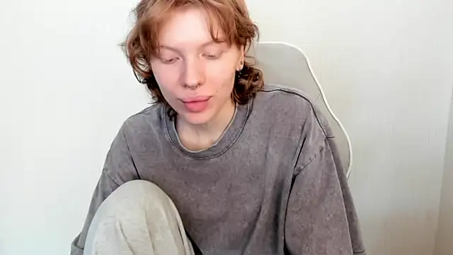 StellaDavis online show from March 7, 2026, 8:44 am