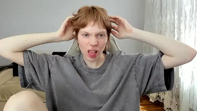 Snapshot of StellaDavis chatting on May 15, 2026, 10:11 am StellaDavis online show from May 15, 2026, 10:11 am