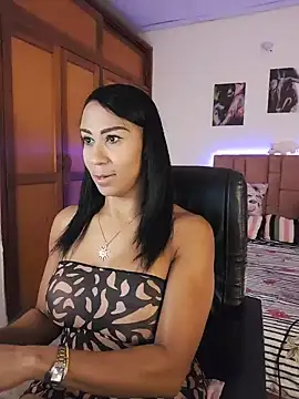 Snapshot of charlotte_bayron02 chatting on May 29, 2026, 12:41 am charlotte bayron02 online show from May 29, 2026, 12:41 am