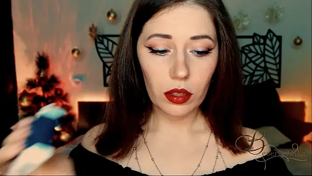 MissBeverlyMills online show from December 21, 2024, 6:12 pm