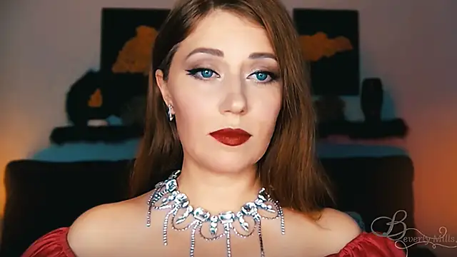 MissBeverlyMills online show from September 12, 2025, 6:19 pm