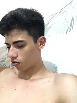 Nathanaelllllllllll online show from April 16, 2026, 2:12 am