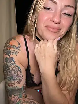 MaggieMayI89 online show from July 28, 2026, 1:45 am