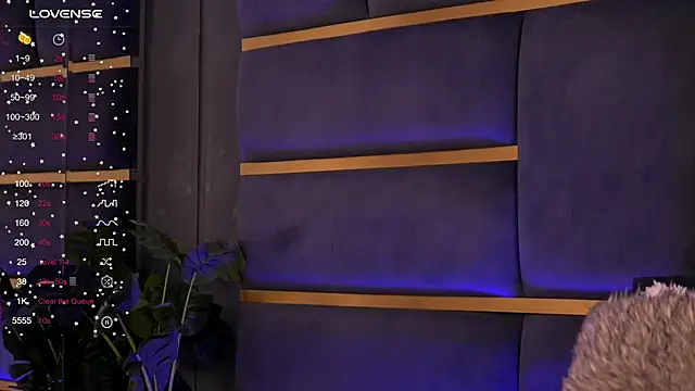 Snapshot of CynthiaWest chatting on March 21, 2025, 4:06 am CynthiaWest online show from March 21, 2025, 4:06 am