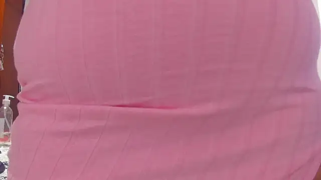 Elianissquirt online show from February 8, 2025, 1:01 pm