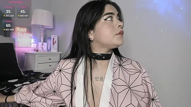 atena hill online show from September 12, 2025, 7:25 pm