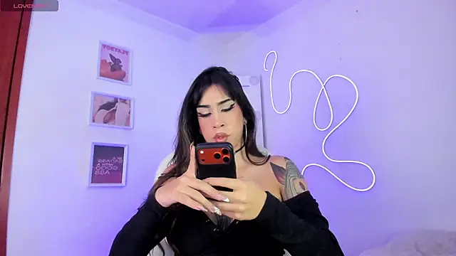 JulietaBomGV online show from April 20, 2026, 7:33 am