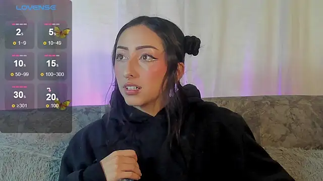 Snapshot of v1cky_ chatting on February 20, 2025, 9:42 pm v1cky online show from February 20, 2025, 9:42 pm