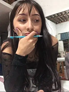 Snapshot of v1cky_ chatting on October 9, 2025, 12:41 am v1cky online show from October 9, 2025, 12:41 am