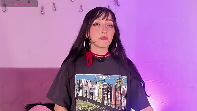 Snapshot of v1cky_ chatting on February 17, 2026, 10:16 pm v1cky online show from February 17, 2026, 10:16 pm