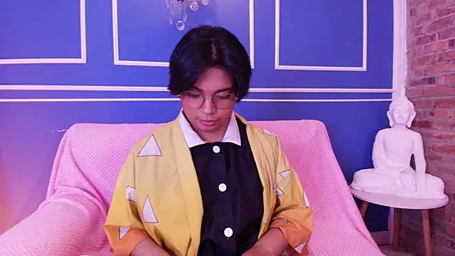 Emmapark  online show from October 31, 2025, 2:01 am