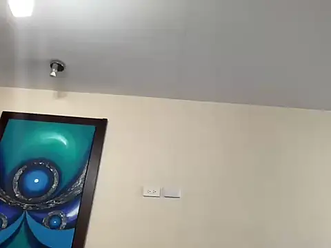 littlelatinhunter online show from October 30, 2025, 11:44 am