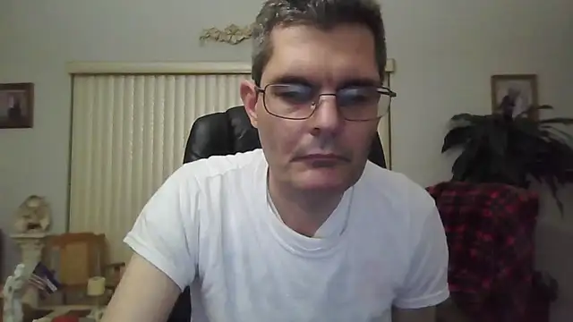 Snapshot of Copfiremen4566 chatting on January 15, 2025, 5:50 am Copfiremen4566 online show from January 15, 2025, 5:50 am