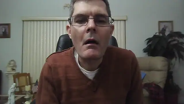 Snapshot of Copfiremen4566 chatting on November 13, 2025, 6:12 am Copfiremen4566 online show from November 13, 2025, 6:12 am