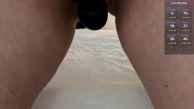 Brilliant-Kiss online show from September 12, 2025, 5:35 pm