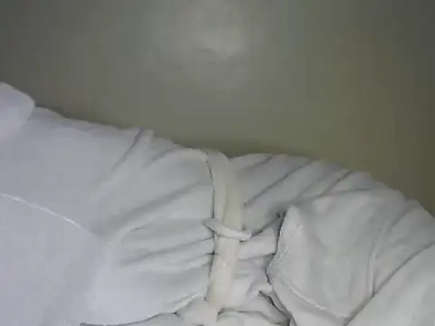 Novah  online show from April 10, 2026, 1:33 am