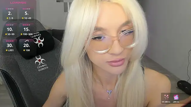 Snapshot of LovelyBianca chatting on April 30, 2026, 7:20 pm LovelyBianca online show from April 30, 2026, 7:20 pm