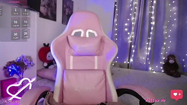 SexyLuna   online show from April 13, 2026, 8:42 am